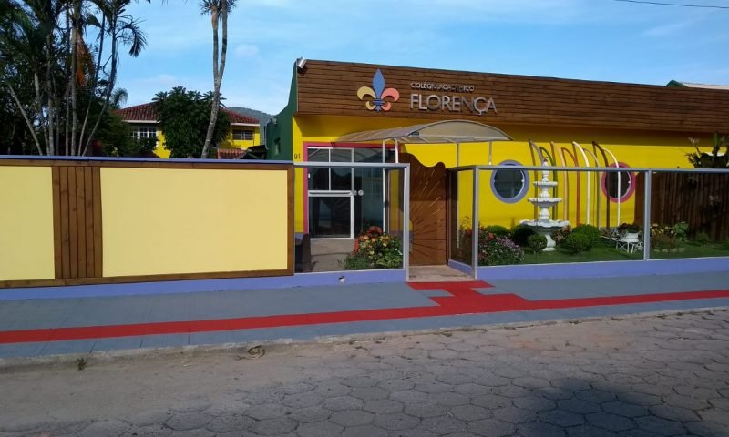 Fachada do Colégio Florença - Escola infantil em Florianópolis